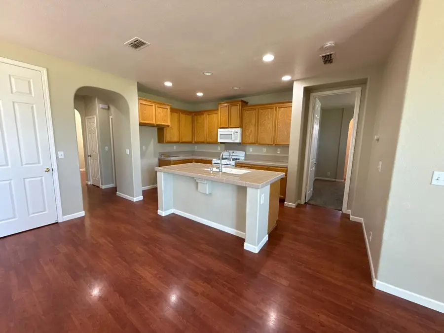 2475 Independence Trail, Plumas Lake, CA 95961 - #3