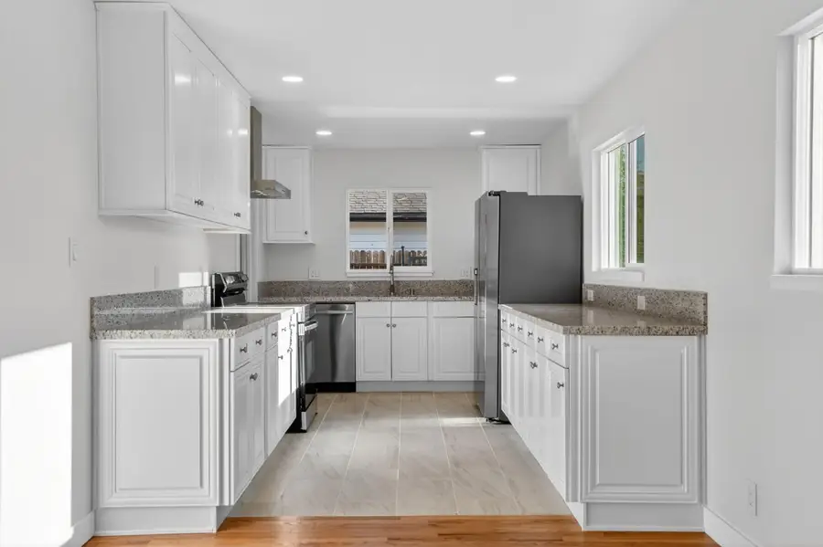 5250 Emerson Road, Sacramento, CA 95820 - #3