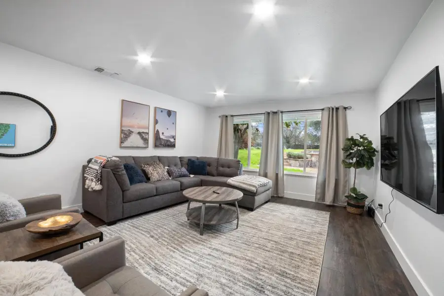 5505 Hammond Court, Citrus Heights, CA 95621 - #2