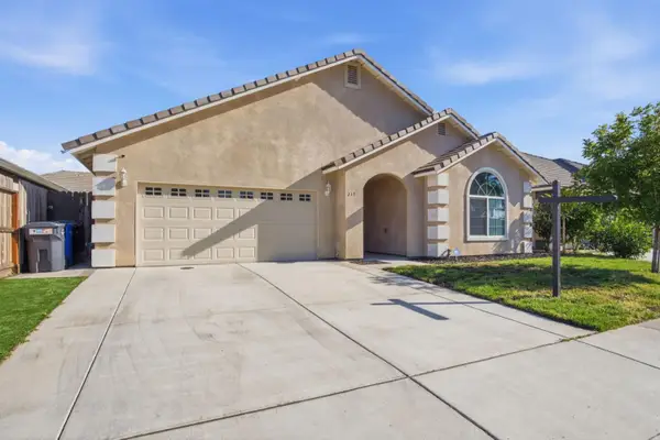 215 E Hawkeye Avenue, Turlock, CA 95380