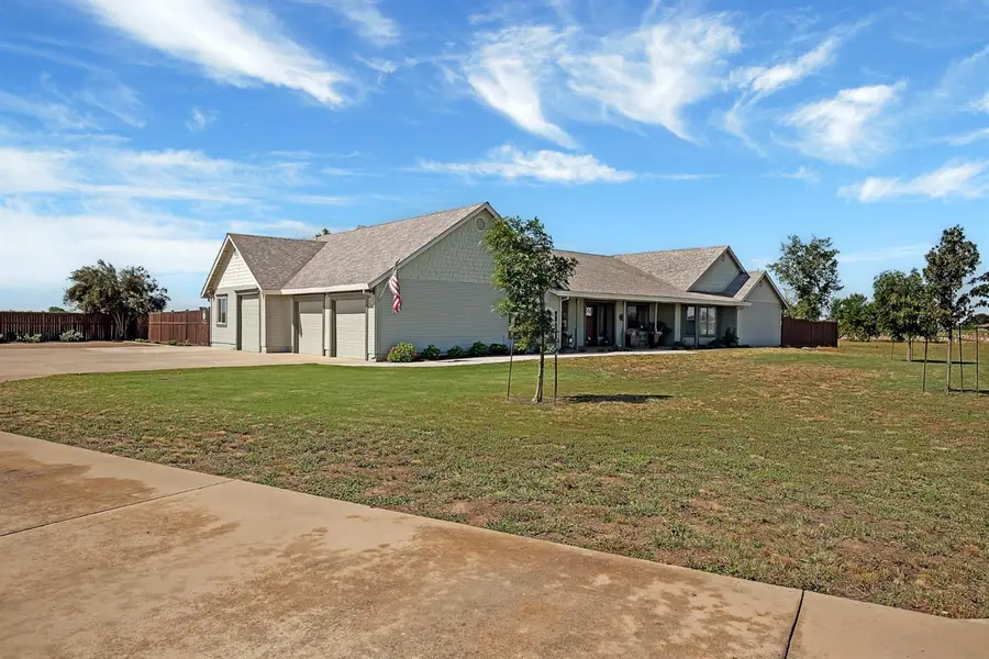 1844 W Highway 12, Lodi, CA 95242 - #2