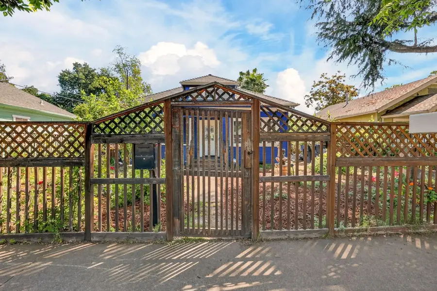 3301 33rd Street, Sacramento, CA 95817 - #3