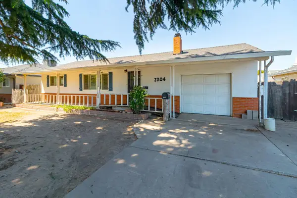 1204 Maple Drive, Oakdale, CA 95361