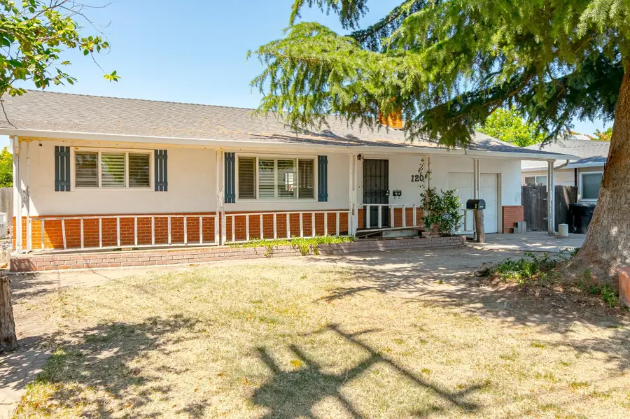 1204 Maple Drive, Oakdale, CA 95361 - #2