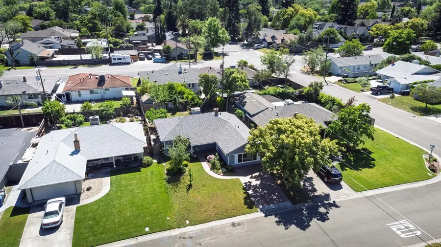 3704 Gratia Avenue, Sacramento, CA 95821 - #2