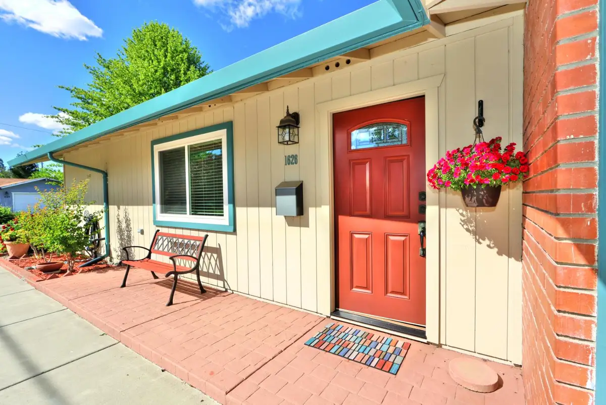 1626 Sierra Gardens Drive, Roseville, CA 95661 - #1