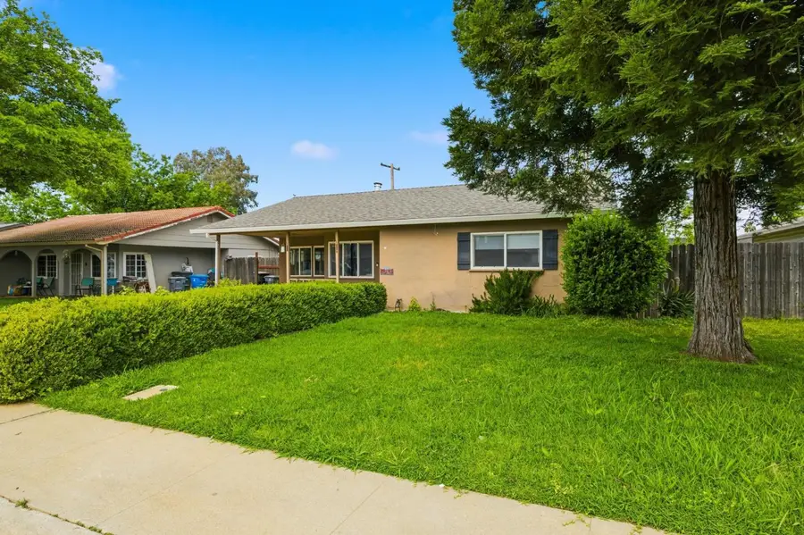 215 Mesa Street, Wheatland, CA 95692 - #3