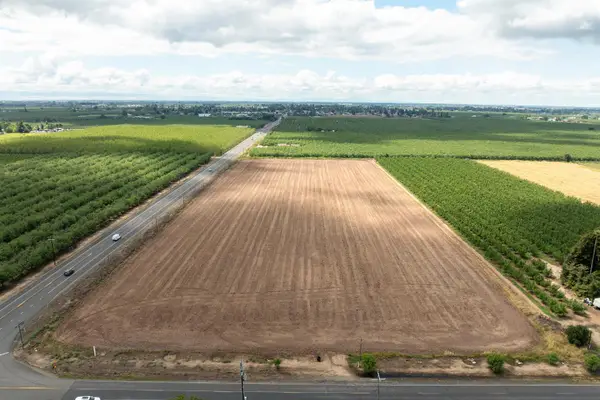 18305 S Steinegul Road, Escalon, CA 95320