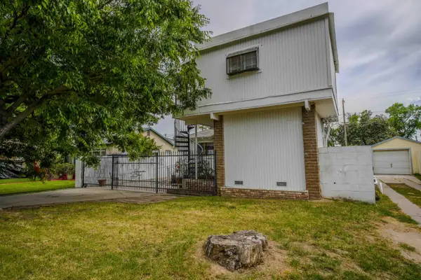 417 Maple Street, Modesto, CA 95351