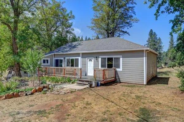 716 Railroad Flat Road, Mokelumne Hill, CA 95245