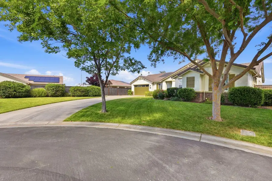 933 Abbotsford Court, Plumas Lake, CA 95961 - #3