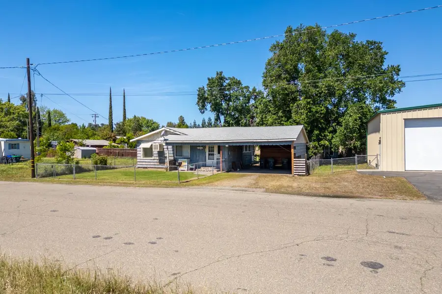 60 Lake Avenue, Red Bluff, CA 96080 - #2