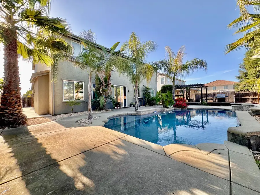 9818 Black Swan Drive, Elk Grove, CA 95624 - #2