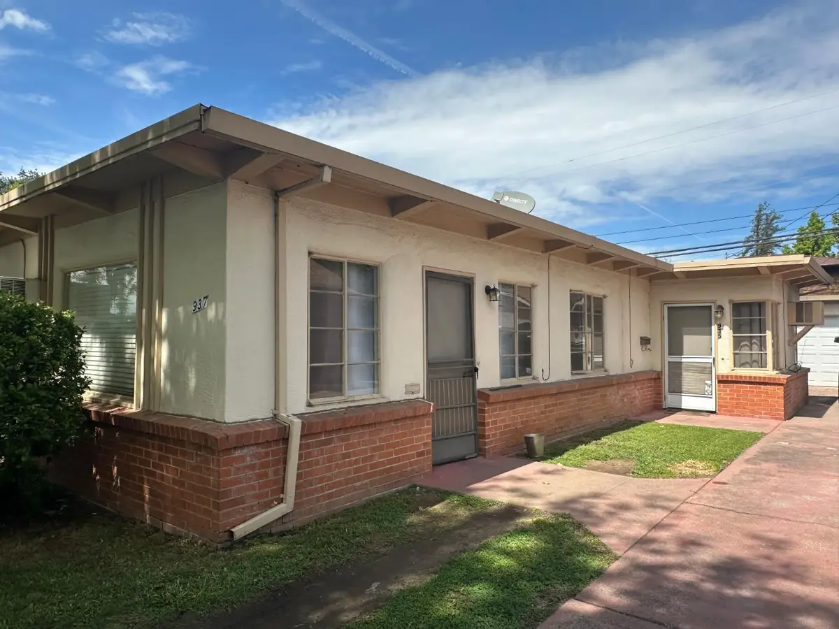 935 W Harding Way, Stockton, CA 95203 - #1