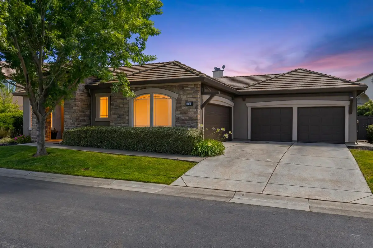 751 Hawkcrest Circle, Sacramento, CA 95835 - #1