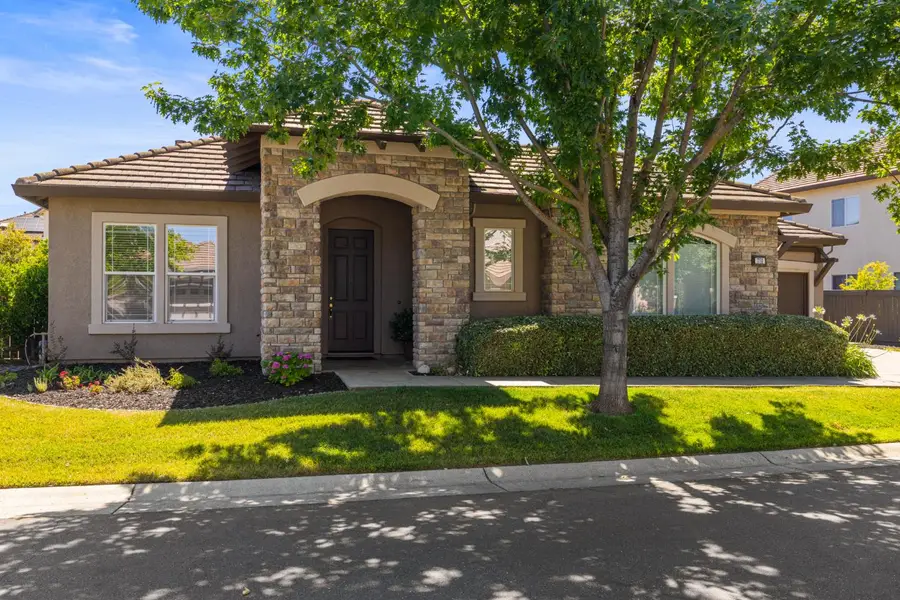 751 Hawkcrest Circle, Sacramento, CA 95835 - #2