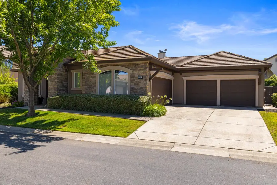 751 Hawkcrest Circle, Sacramento, CA 95835 - #3