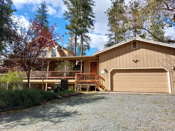 19390 Ferretti Road, Groveland, CA 95321