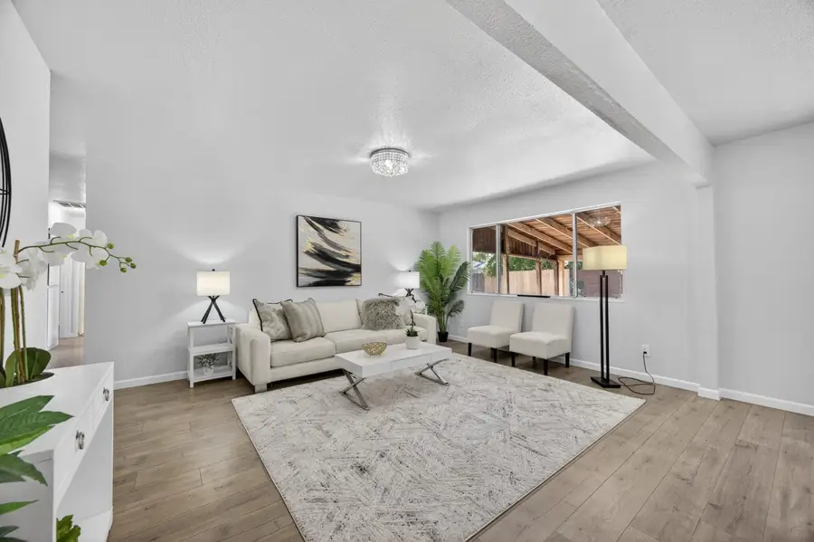 7512 Rubens Parkway, Sacramento, CA 95823 - #2