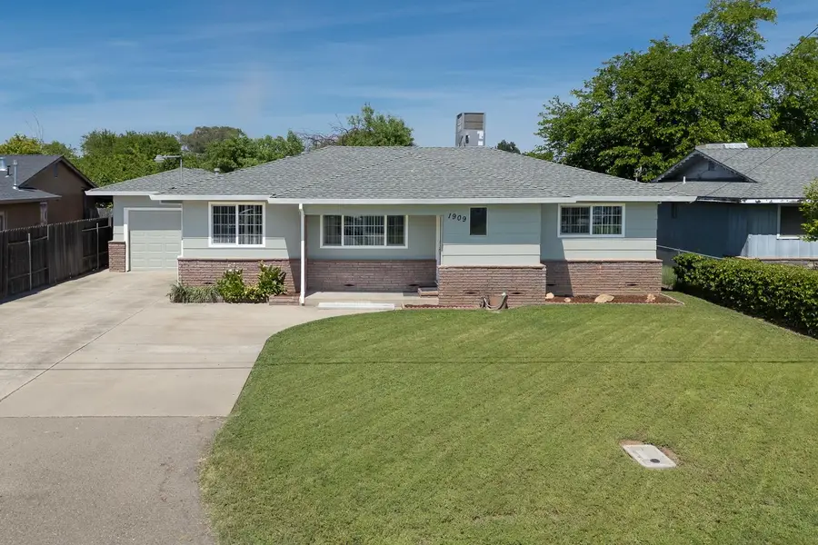 1909 10th Avenue, Olivehurst, CA 95961 - #2
