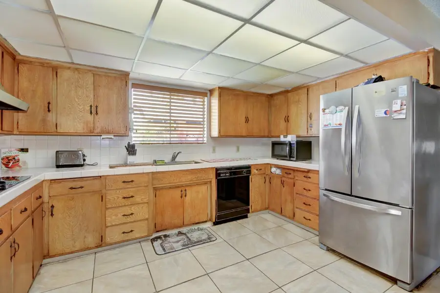 3845 Lynwood Way, Sacramento, CA 95864 - #3