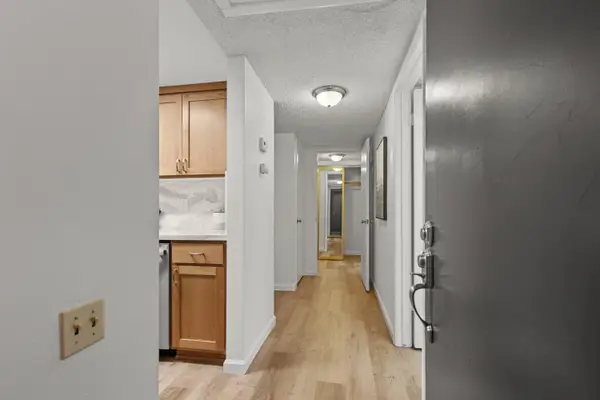 2402 Larkspur Lane #259, Sacramento, CA 95825