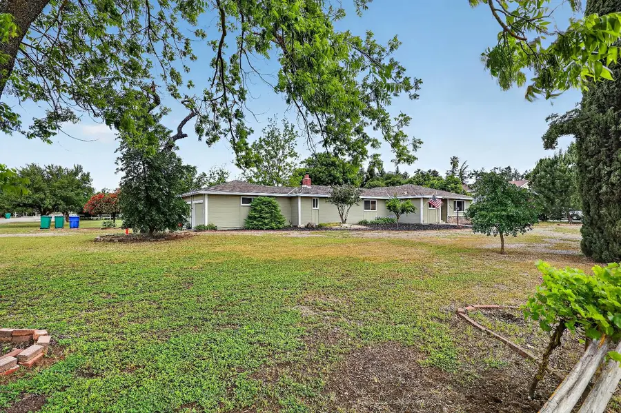 3276 E Olive Avenue, Merced, CA 95340 - #2