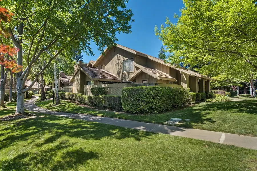 2021 Promontory Point Lane, Gold River, CA 95670 - #2