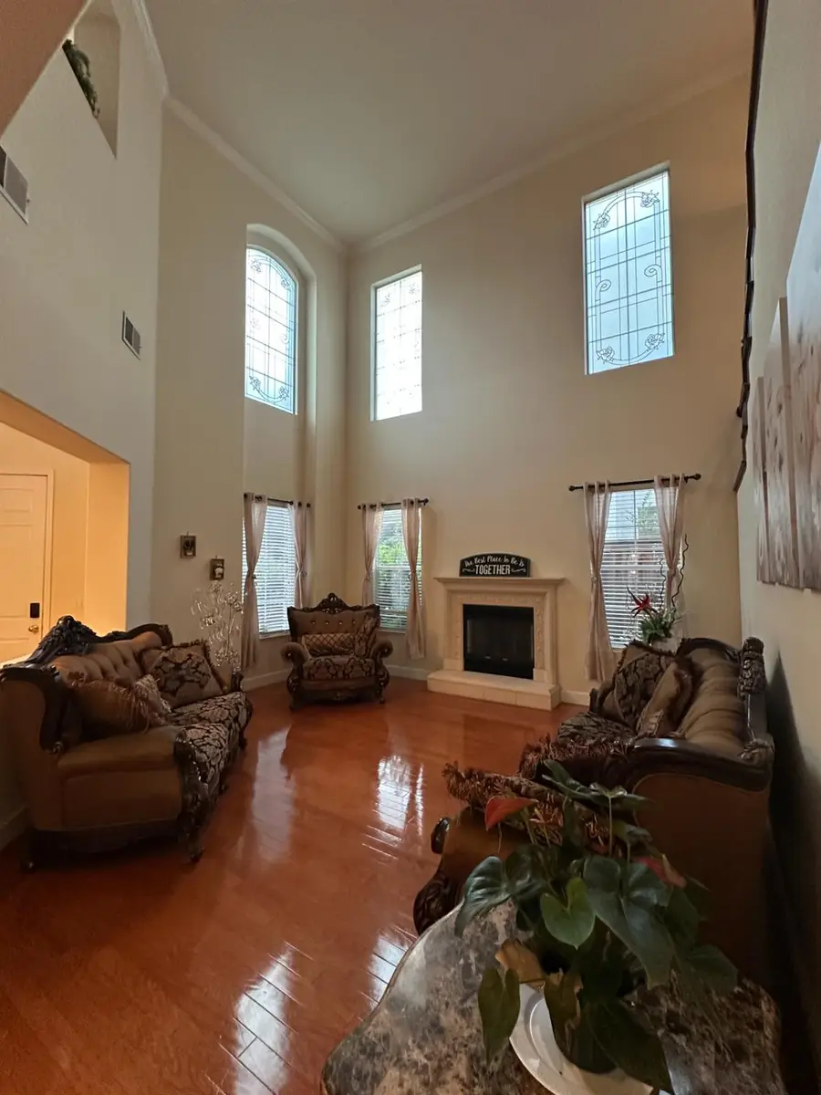 205 Hawkcrest Circle, Sacramento, CA 95835 - #3