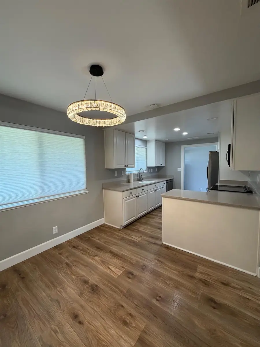 6710 Manassero Way, Sacramento, CA 95820 - #3