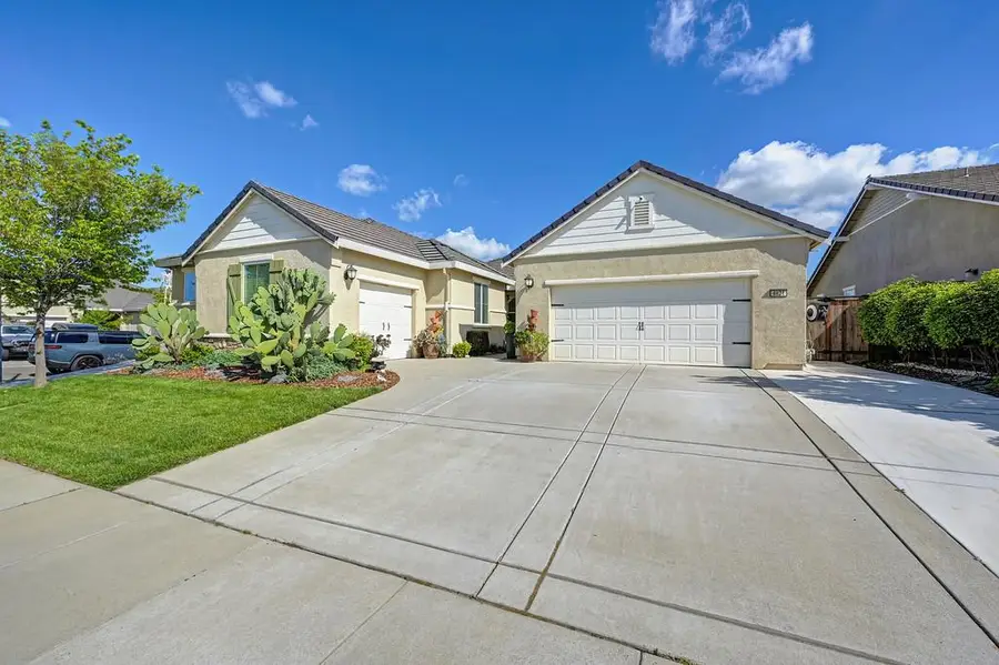 4821 Heather Ranch Way, Rancho Cordova, CA 95742 - #2