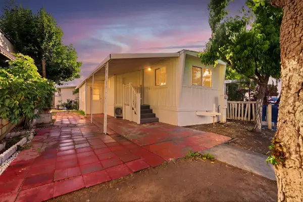 715 S Kaweah Avenue #9, Exeter, CA 93211