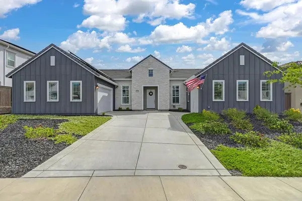 704 Golden Acorn Court, Rocklin, CA 95765