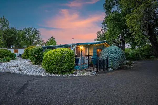 16 Carrie Ann Lane, Penn Valley, CA 95946