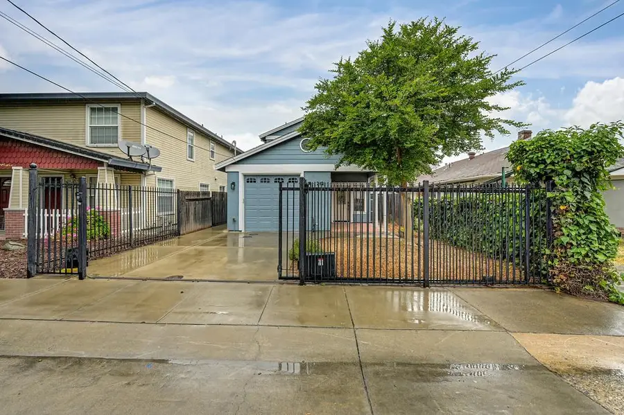 2121 Perkins Way, Sacramento, CA 95818 - #2