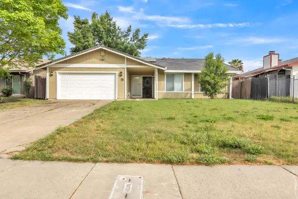 19 Meadow Breeze Court, Sacramento, CA 95823
