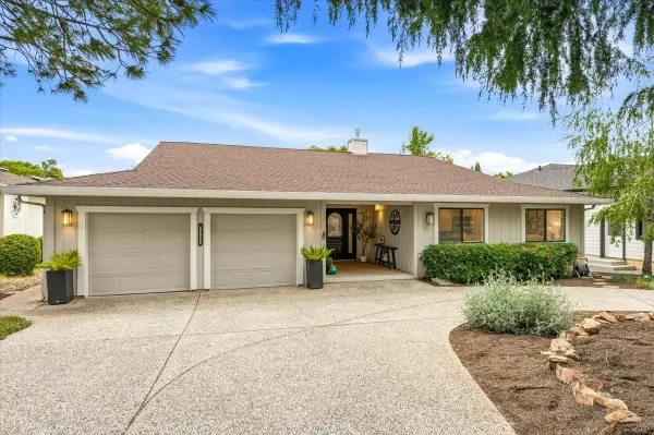 18948 Lake Forest Drive, Penn Valley, CA 95946