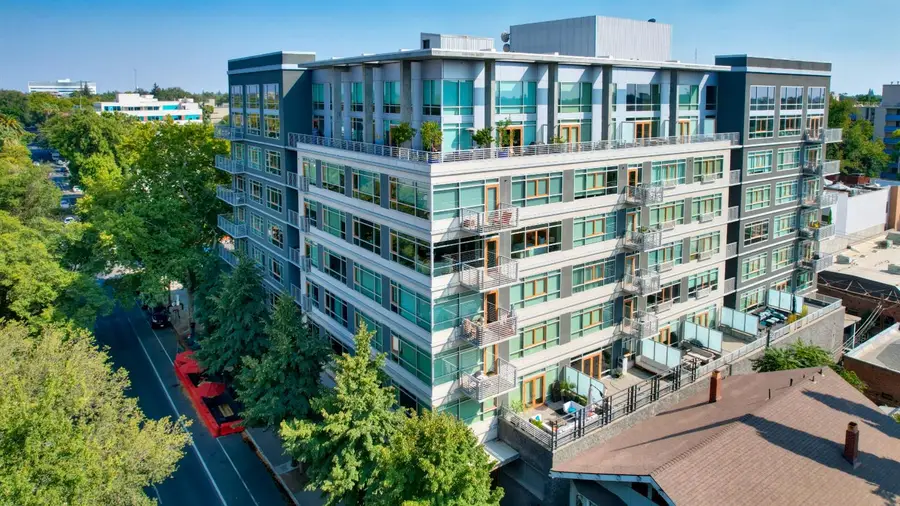 1818 L Street #402, Sacramento, CA 95811 - #2