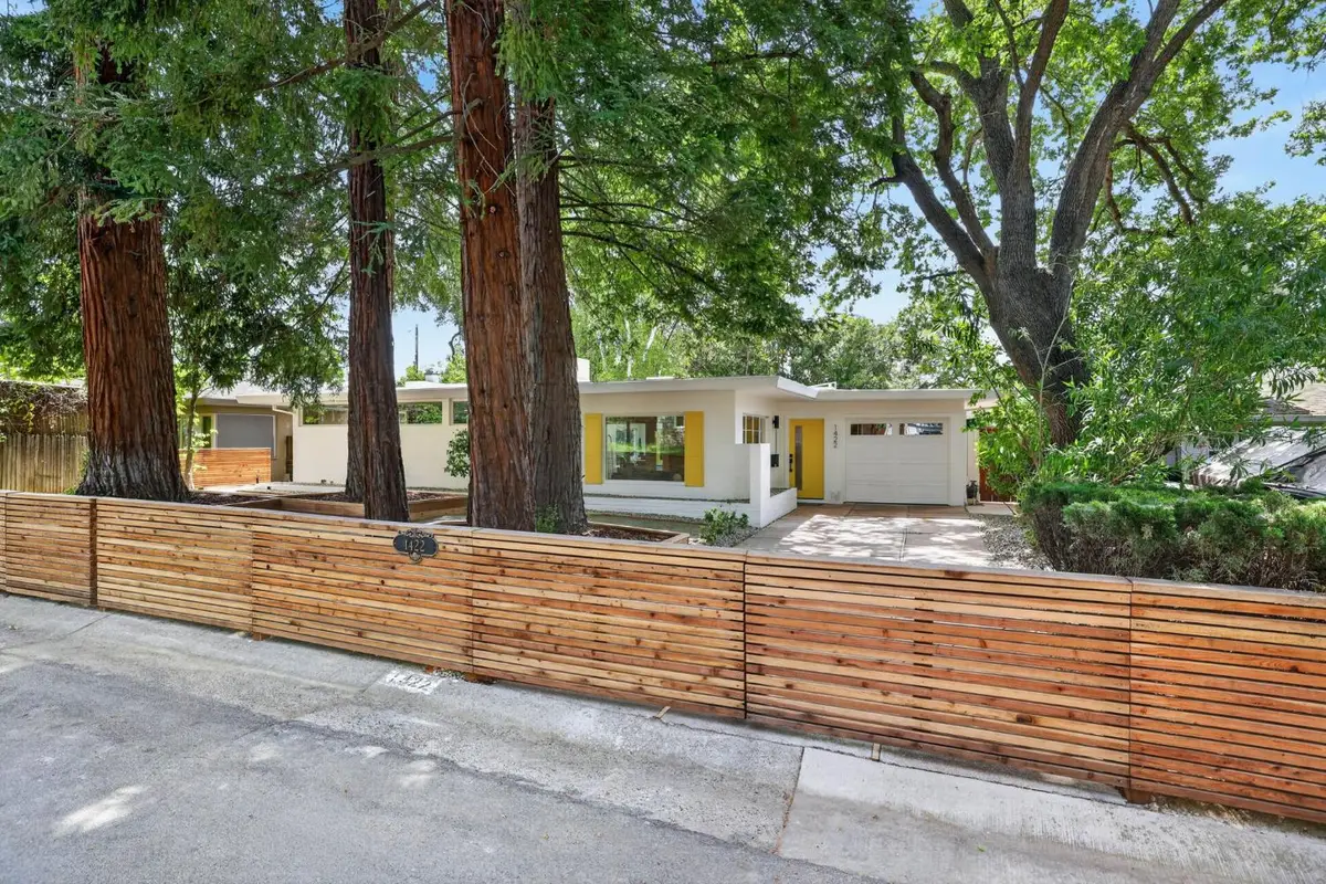 1422 Potrero Way, Sacramento, CA 95822 - #1