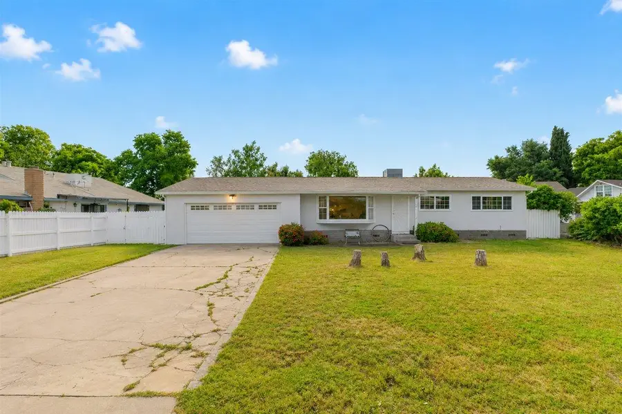603 N Lincoln Way, Galt, CA 95632 - #2