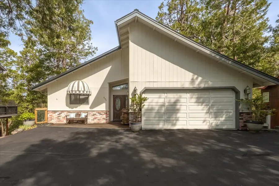 596 Sugarbush Lane, Murphys, CA 95247 - #2