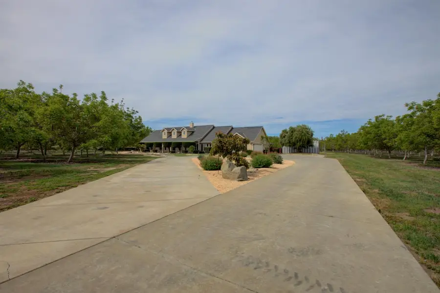 1054 Townhill Road, Oakdale, CA 95361 - #2