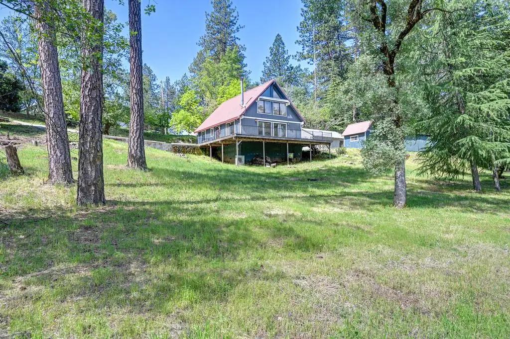 940 Pine Hill Road, Colfax, CA 95713 - #1