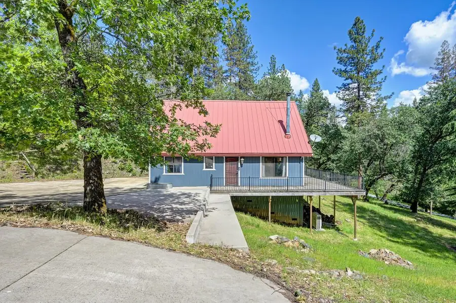 940 Pine Hill Road, Colfax, CA 95713 - #2