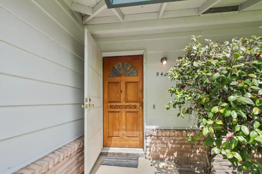 5405 Dorset Way, Sacramento, CA 95822 - #2