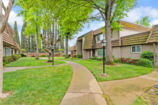 2368 Via Camino Avenue, Carmichael, CA 95608