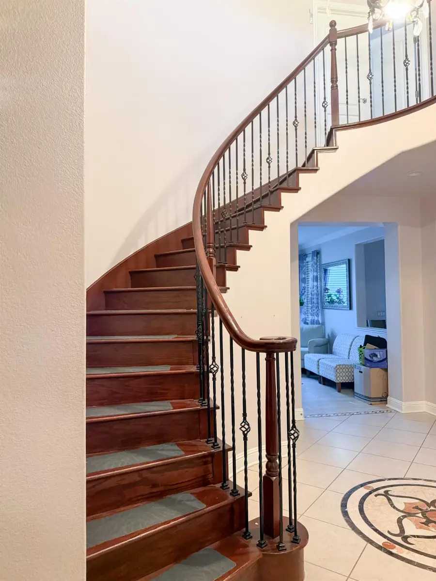 Address Withheld By Seller, Roseville, CA 95747 - #2