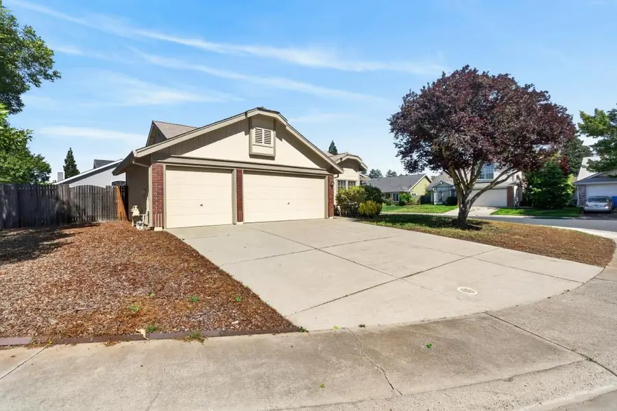 5809 Sheaves Court, Elk Grove, CA 95758 - #2