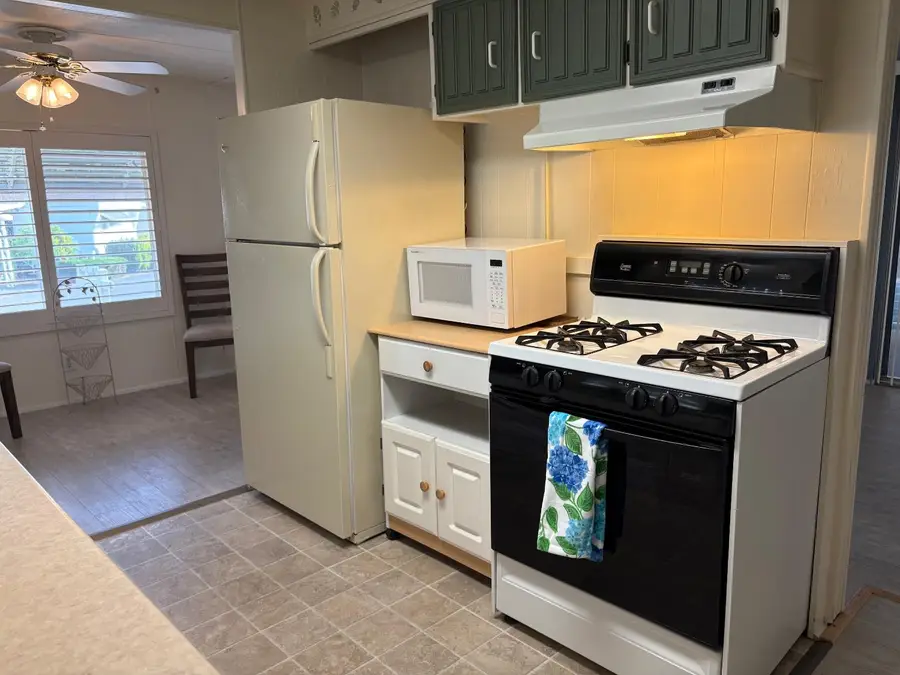 64 Hemet Drive, Citrus Heights, CA 95621 - #3