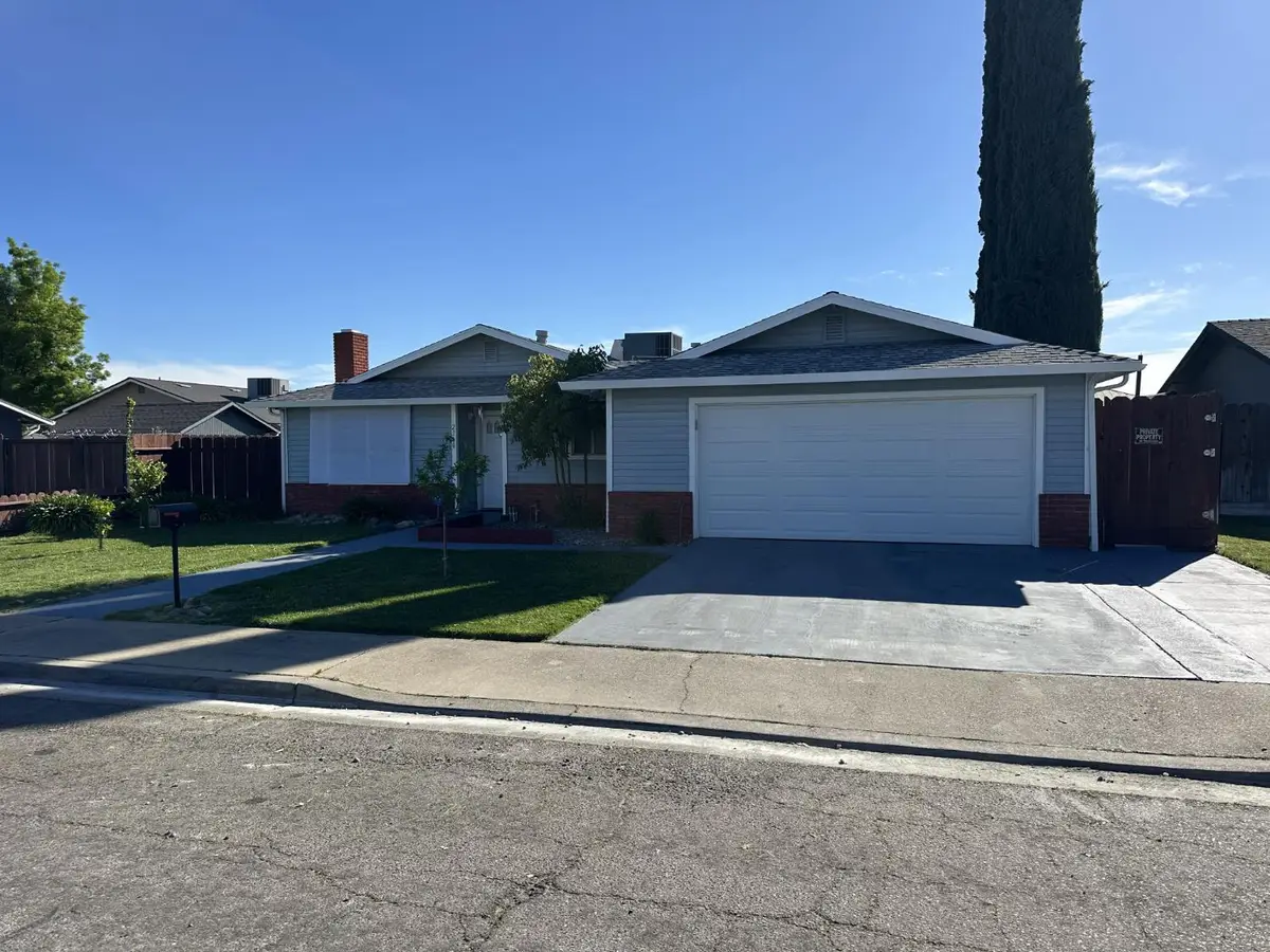 2160 Georgia Way, Turlock, CA 95382 - #1